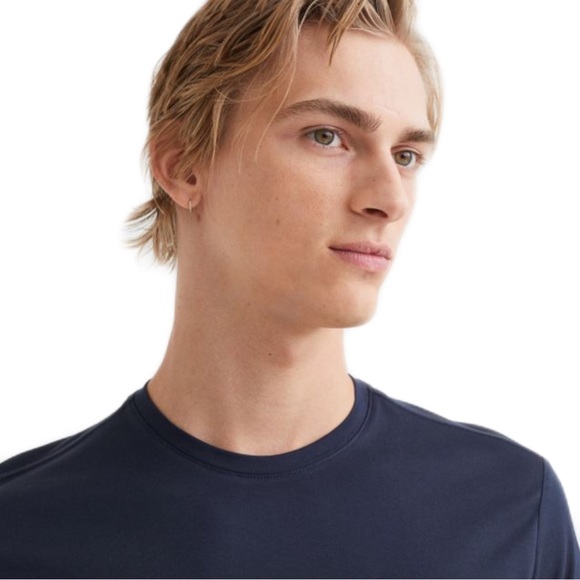🔥H&M Divided mens guys t-shirt tee navy blue size medium gift - Picture 2 of 6